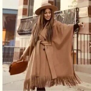 NWT Express Fringe Belted Poncho Coat Butterscotch Camel‎ Size M/L |